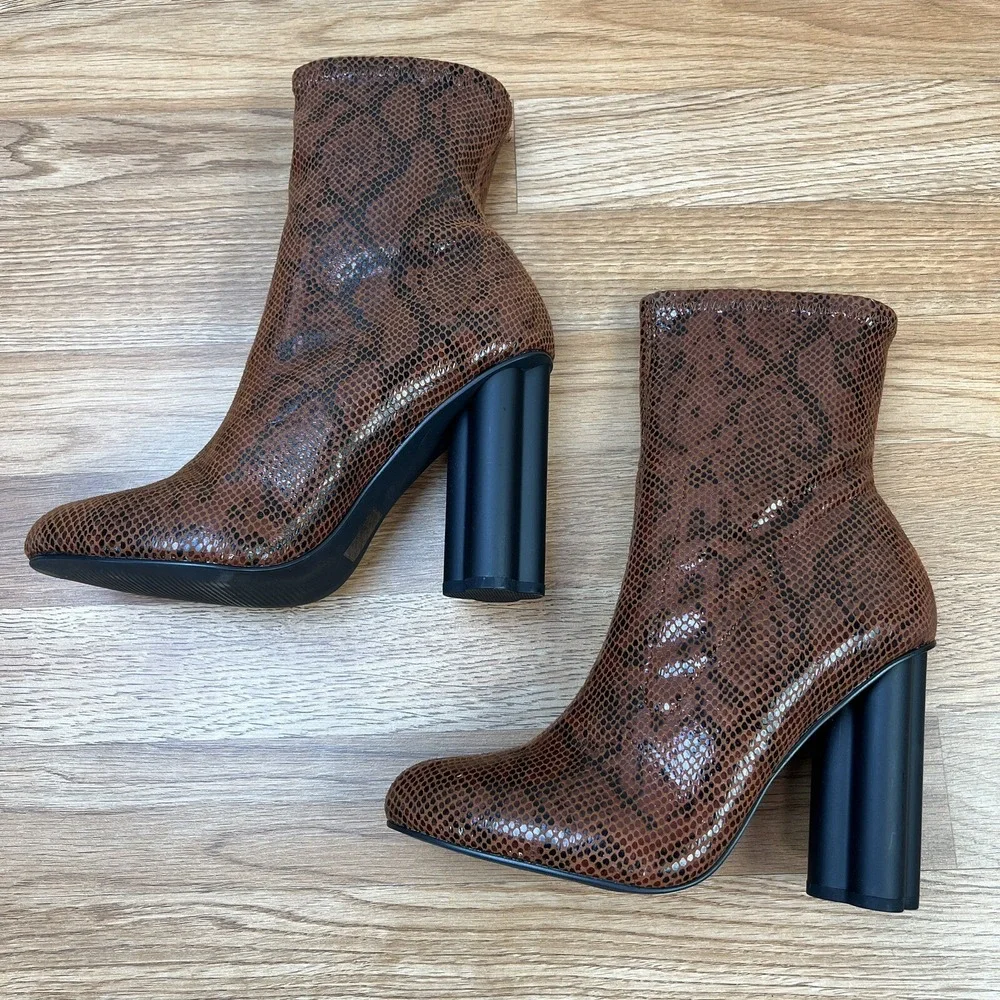 ASOS DESIGN Eliza Heeled Sock Boots in Snake Women's US Size 8 NEW